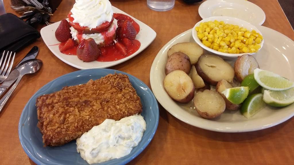 Lubys | restaurant | 803 Castroville Rd, San Antonio, TX 78237, USA | 2104351608 OR +1 210-435-1608