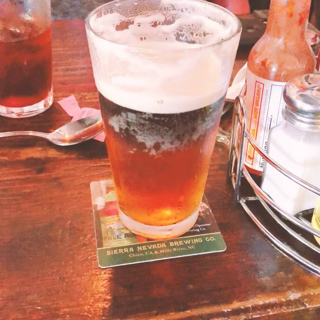 The Mayflower Pub | restaurant | 1533 4th St, San Rafael, CA 94901, USA | 4154561011 OR +1 415-456-1011