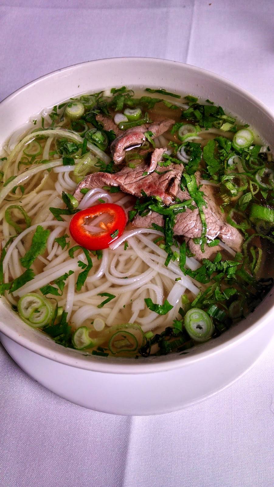 Le Colonial Chicago | restaurant | 57 E Oak St, Chicago, IL 60611, USA | 3122550088 OR +1 312-255-0088