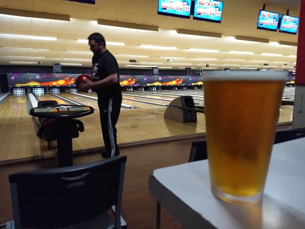 RollHouse Fairfeld | restaurant | 5181 Dixie Hwy, Fairfield, OH 45014, USA | 5138298666 OR +1 513-829-8666