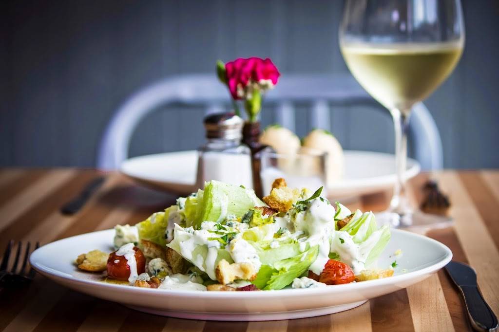 Rennick Meat Market | restaurant | 1104 Bridge St, Ashtabula, OH 44004, USA | 4409646328 OR +1 440-964-6328