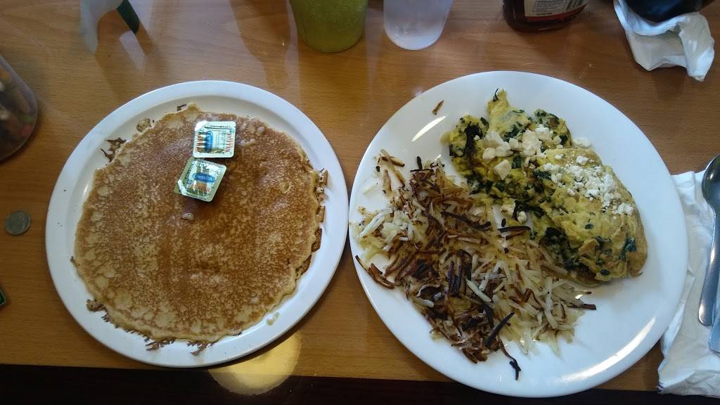 The Golden Eatery | restaurant | 5689 W Fox Rd, Mears, MI 49436, USA | 2318733663 OR +1 231-873-3663