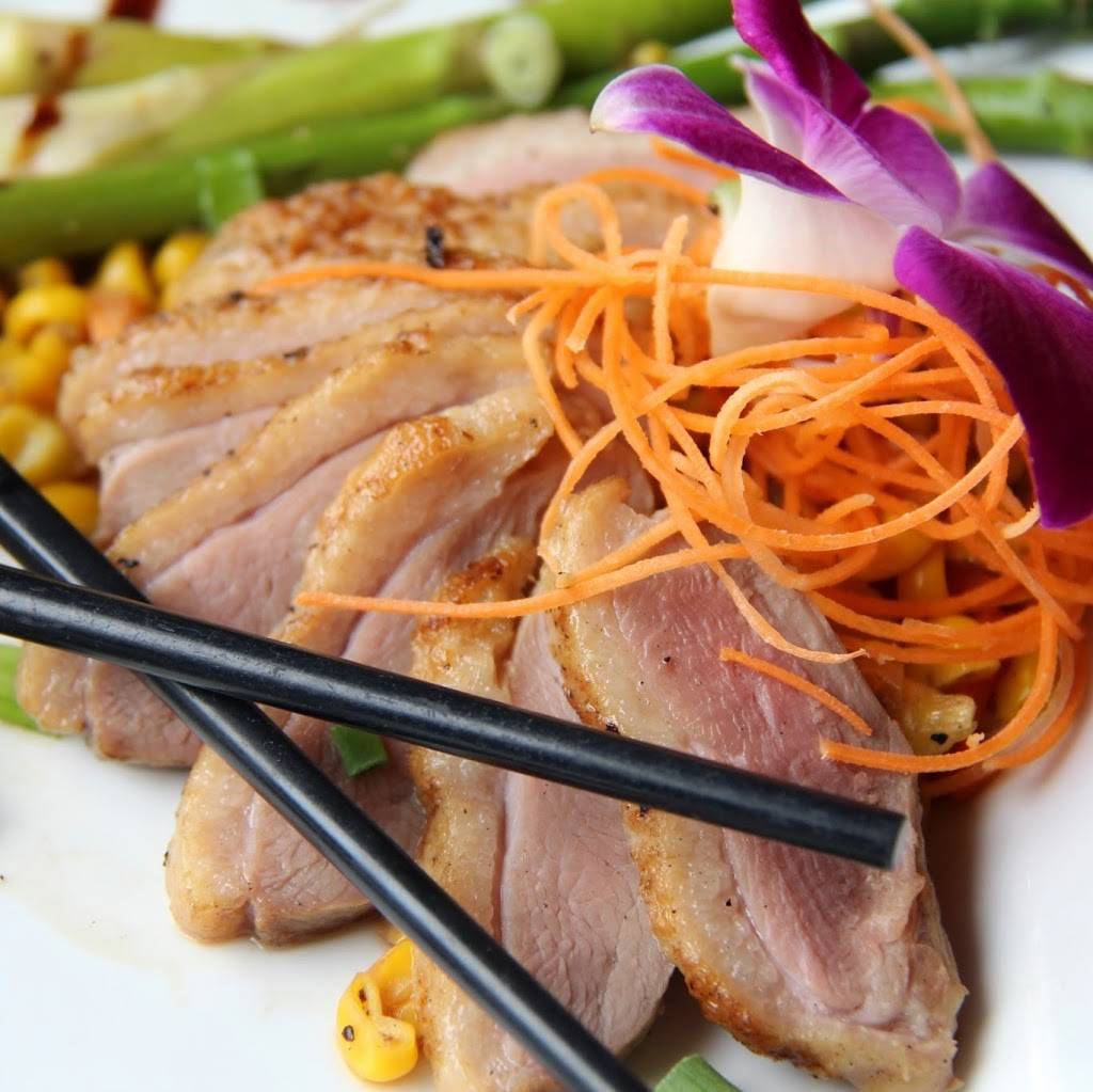 Tantra Asian Bistro | restaurant | 589 E 53rd St, Davenport, IA 52807, USA | 5634458898 OR +1 563-445-8898