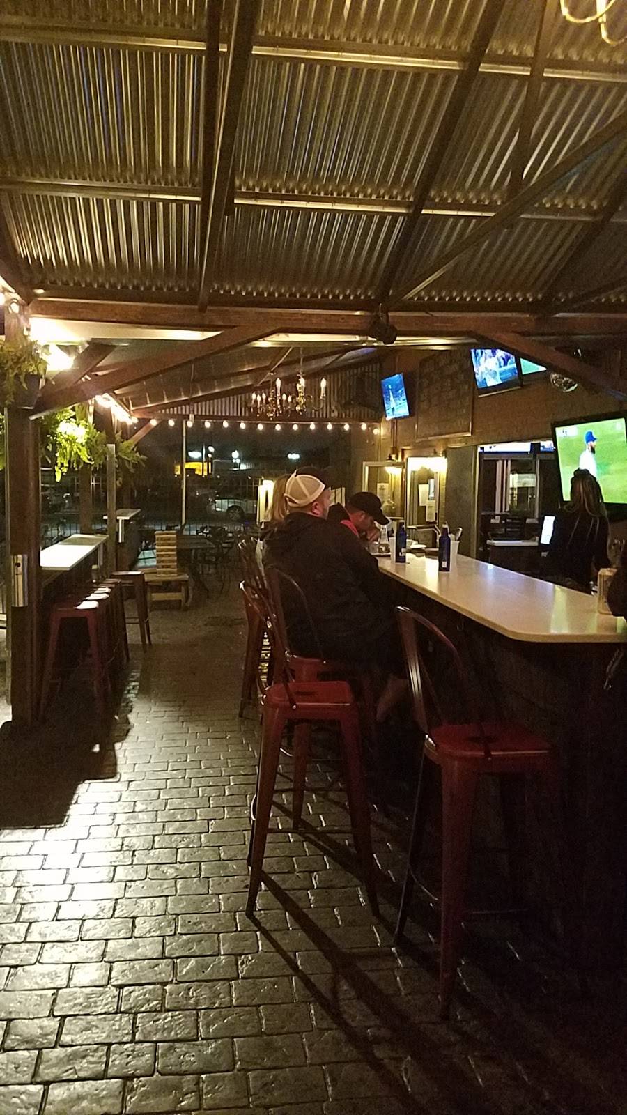 DeMitos Saloon | restaurant | 335 E Kenilworth Ave, Villa Park, IL 60181, USA | 6305301700 OR +1 630-530-1700