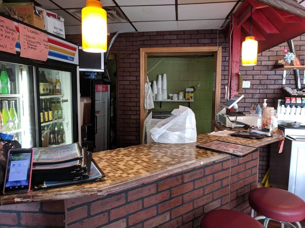 La Escollera | restaurant | 5834 E Washington St, Indianapolis, IN 46219, USA | 3173759556 OR +1 317-375-9556