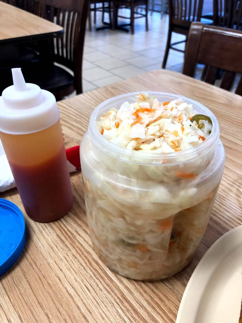 Pupuseria Y Antojitos | restaurant | 140 Fox Ave, Lewisville, TX 75067, USA | 2142224040 OR +1 214-222-4040