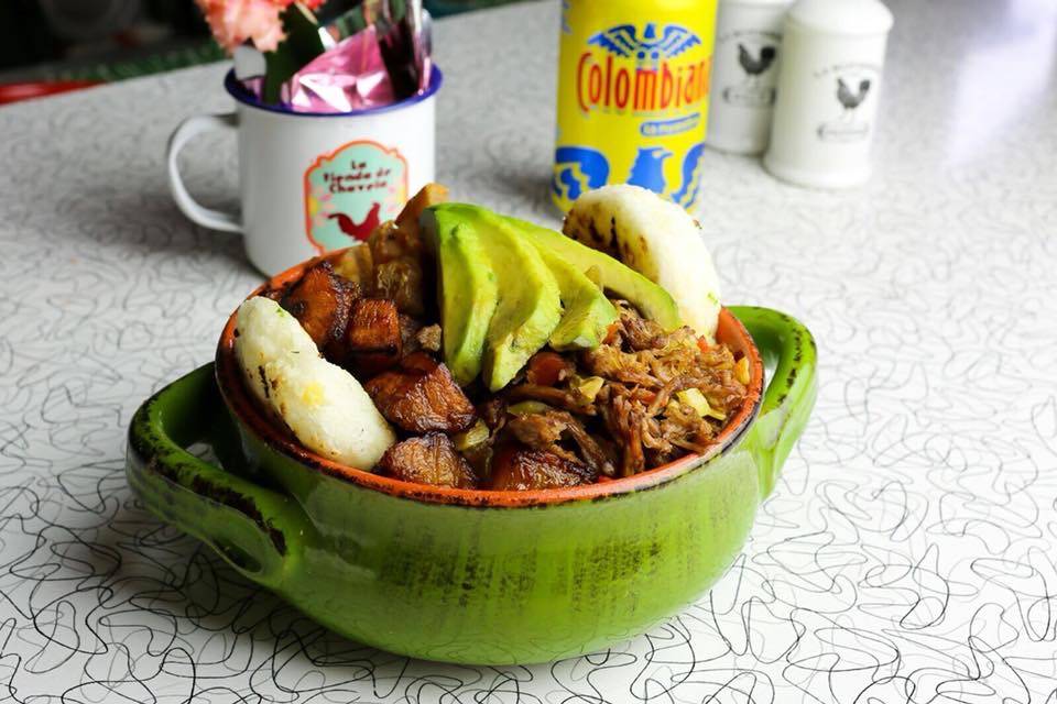 La Tienda de chavela | restaurant | 204 N Central Ave, Valley Stream, NY 11580, USA | 5168871818 OR +1 516-887-1818