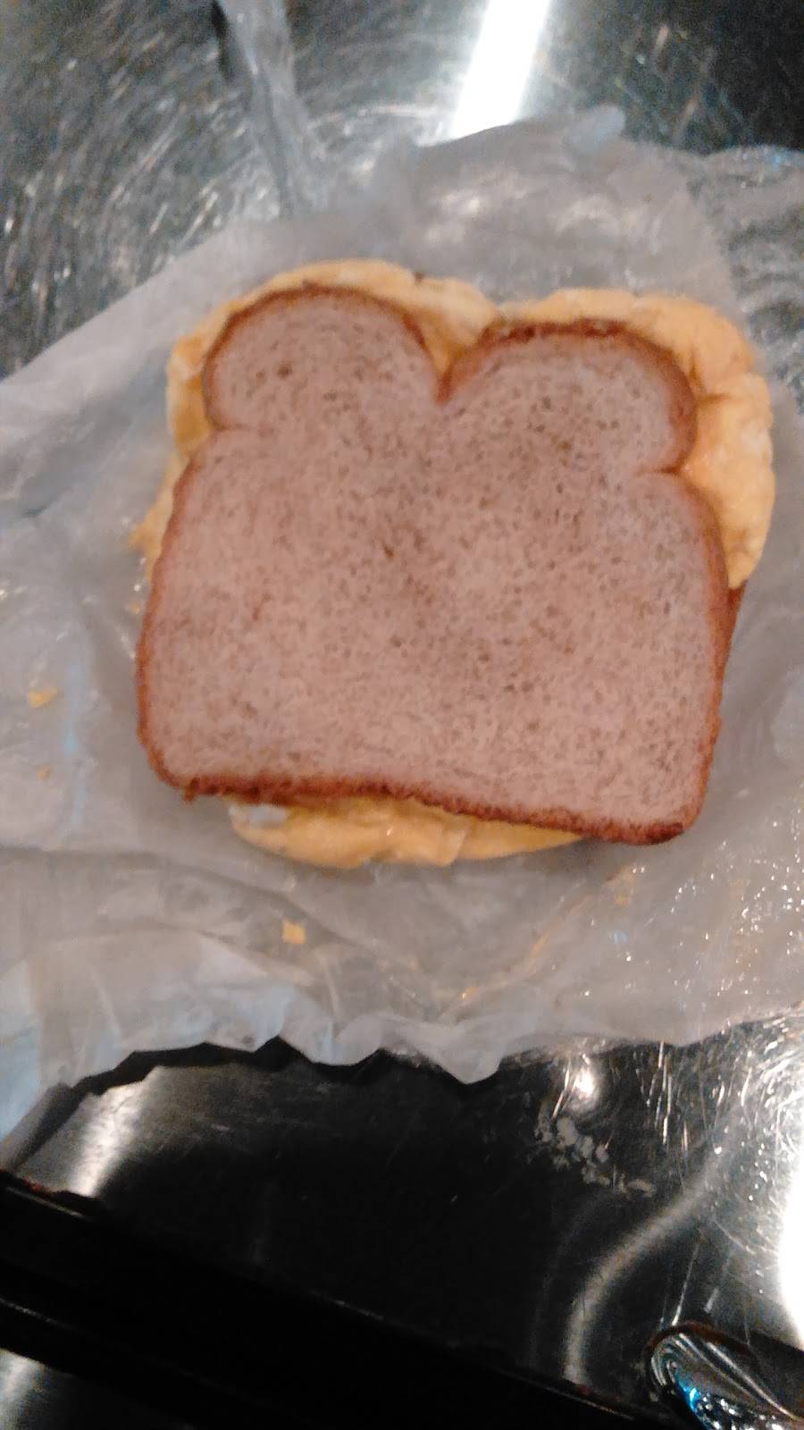 Tippys | restaurant | 636 Cypress Station Dr, Houston, TX 77090, USA | 8326663096 OR +1 832-666-3096