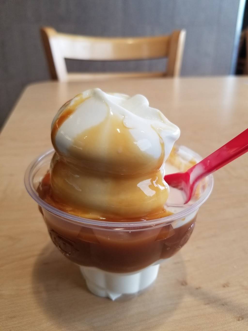 Dairy Queen Grill & Chill | restaurant | 832 Fennell Ave E, Hamilton, ON L8V 1V6, Canada | 9053855882 OR +1 905-385-5882