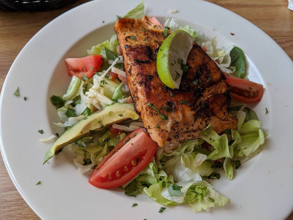 Sin Fronteras Cafe | restaurant | 7748 Ritchie Hwy, Glen Burnie, MD 21061, USA | 4104242022 OR +1 410-424-2022