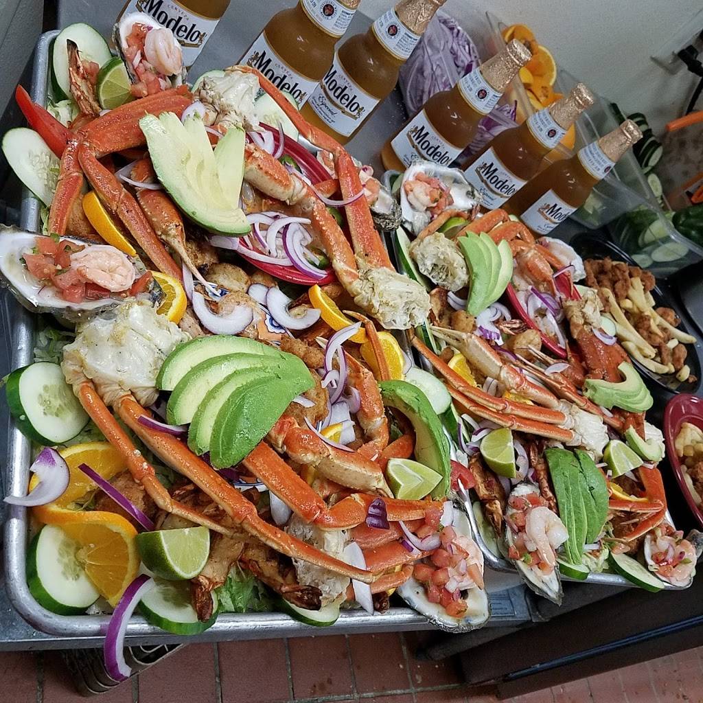 Luna Mexican Seafood Bar & Grill | restaurant | 3606 N Elm St M, Greensboro, NC 27455, USA | 3362869040 OR +1 336-286-9040