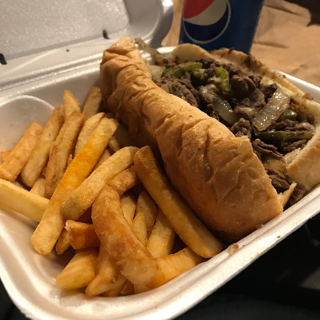 Papa Philly | restaurant | 1608 Emerson St, Evanston, IL 60201, USA | 8478596293 OR +1 847-859-6293