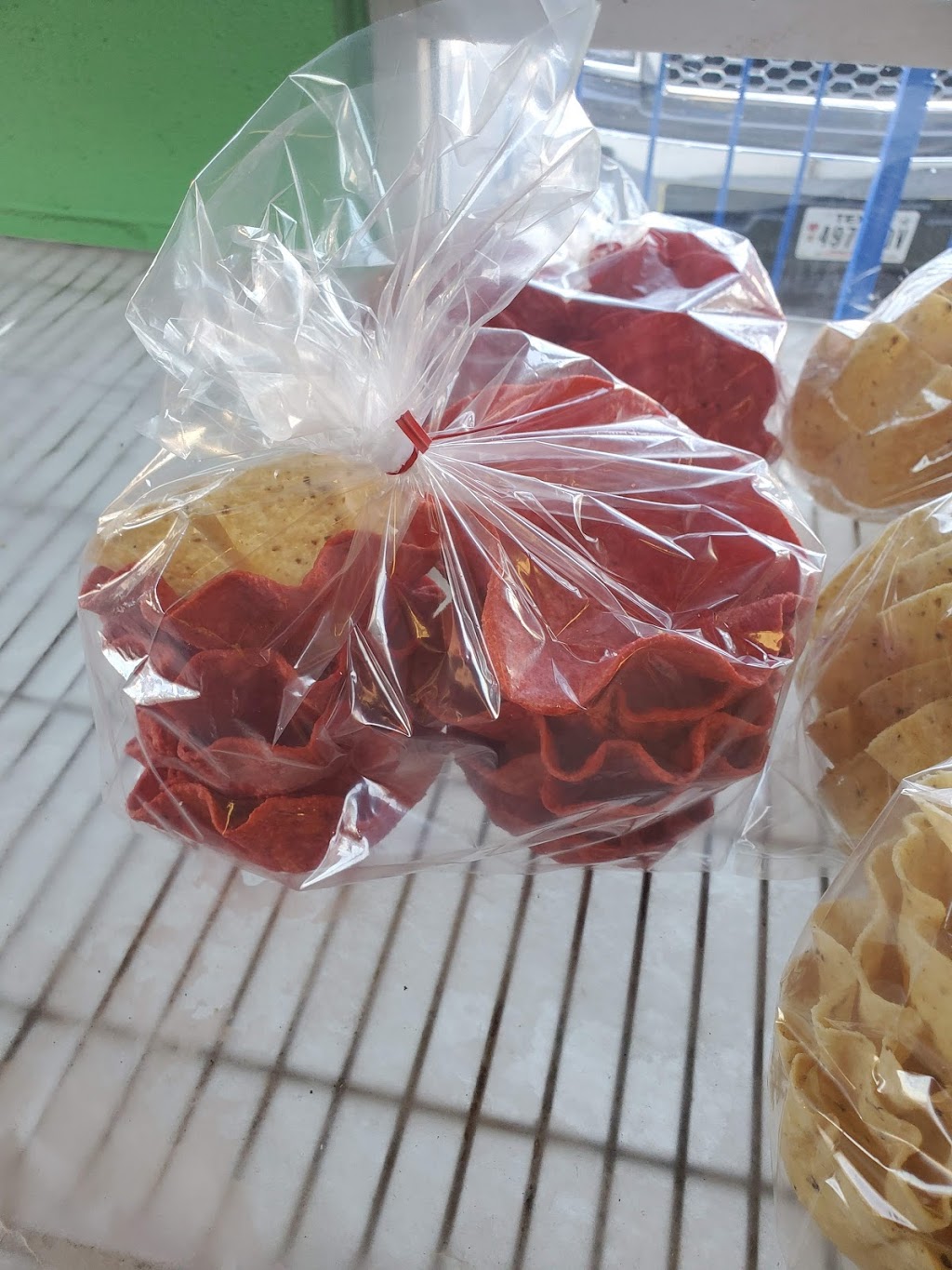 Adelita Tamales & Tortilla | restaurant | 1130 Fresno Drive, San Antonio, TX 78201, USA | 2107335352 OR +1 210-733-5352