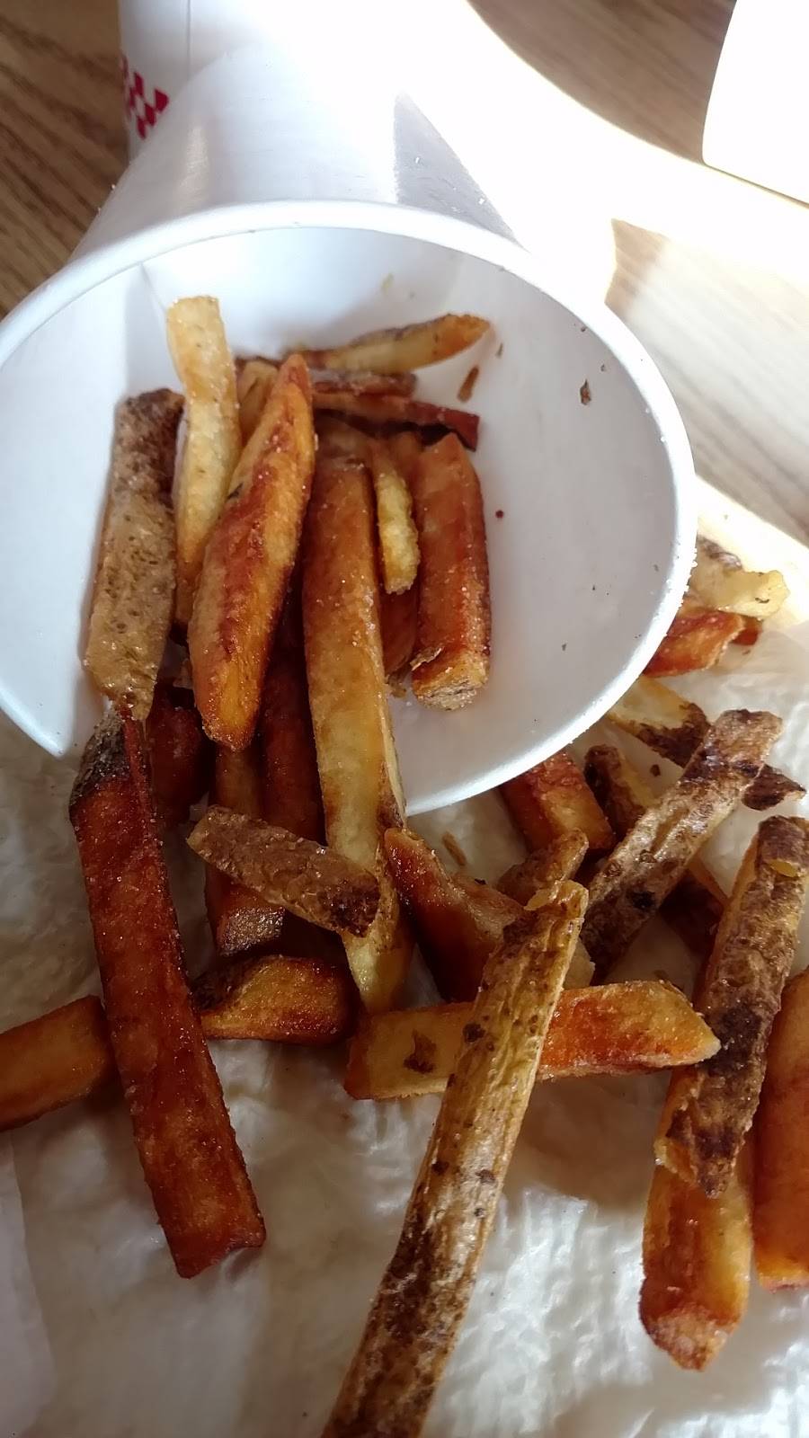 Five Guys | meal takeaway | 3439 W Genesee St, Syracuse, NY 13219, USA | 3152997027 OR +1 315-299-7027