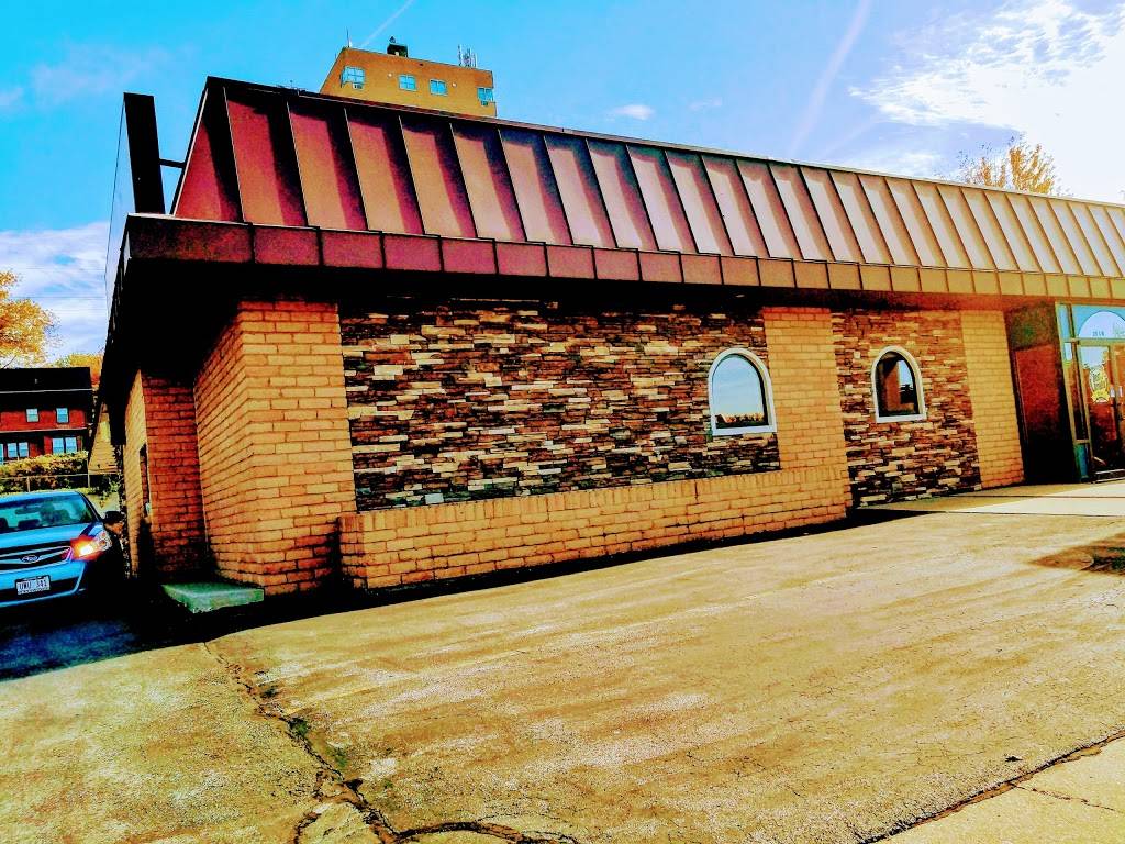 Fetas Gyros & Catering | restaurant | 119 S 40th St, Omaha, NE 68134, USA | 4025585623 OR +1 402-558-5623