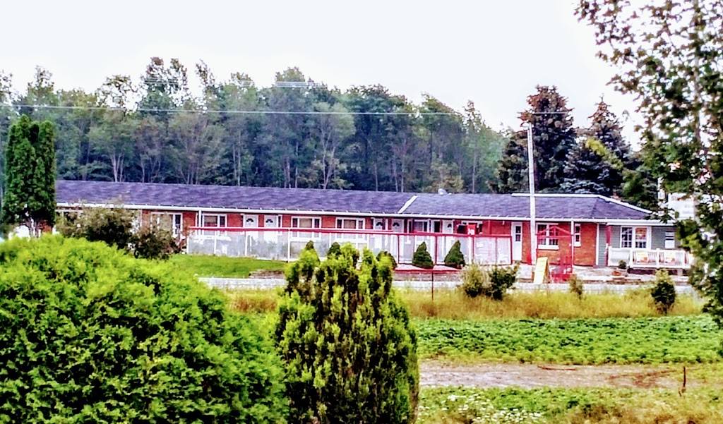 Sunrise Motel & Restaurant | restaurant | 3972 ON-21, Port Elgin, ON N0H 2C5, Canada | 5193682020 OR +1 519-368-2020