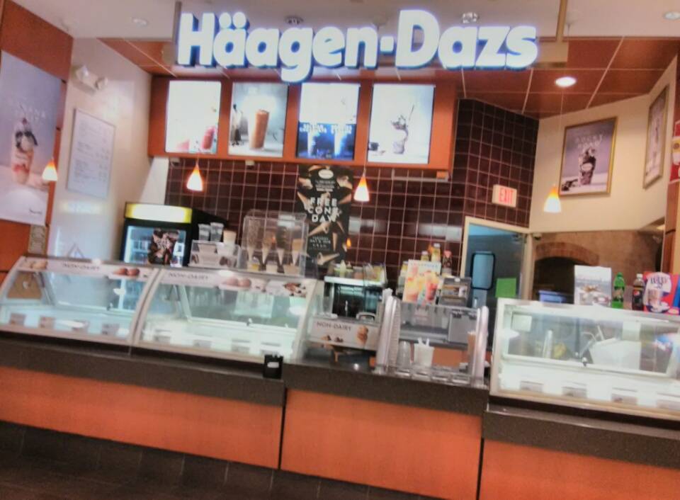 Haagen-Dazs Ice Cream Shop | restaurant | 1205 Park City Center space l205, Lancaster, PA 17601, USA | 7173977525 OR +1 717-397-7525