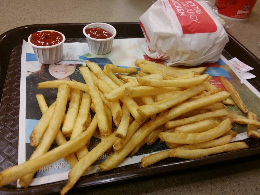 Wendys | restaurant | 7601 NE Fourth Plain Blvd, Vancouver, WA 98662, USA | 3602609447 OR +1 360-260-9447