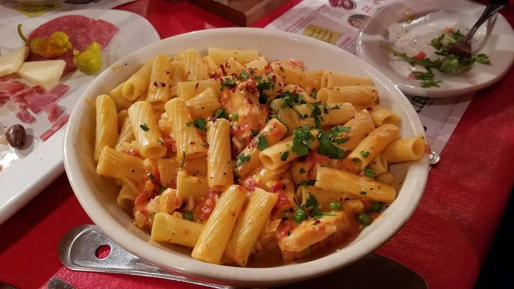 Buca di Beppo Italian Restaurant | restaurant | 1249 Howe Ave, Sacramento, CA 95825, USA | 9169226673 OR +1 916-922-6673