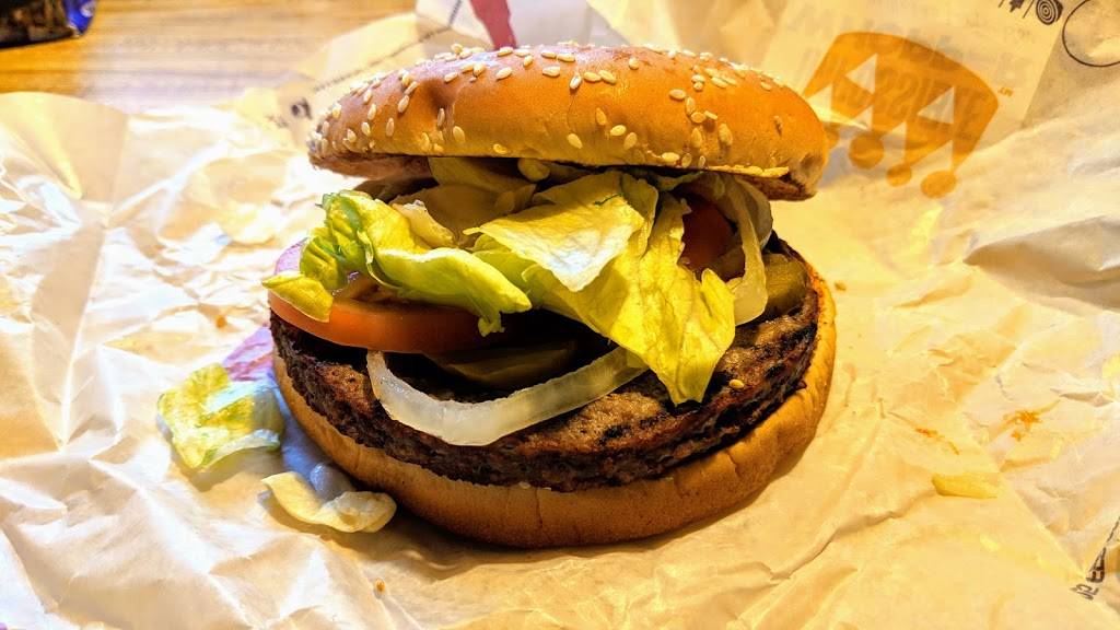 Burger King | restaurant | 8411 N Lindbergh Blvd, Florissant, MO 63031, USA | 3148380220 OR +1 314-838-0220