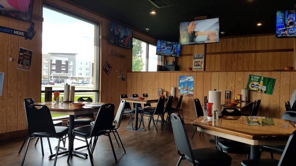 Wings Etc. | restaurant | 581 Bob Blair Rd, Minooka, IL 60447, USA | 2608883696 OR +1 260-888-3696