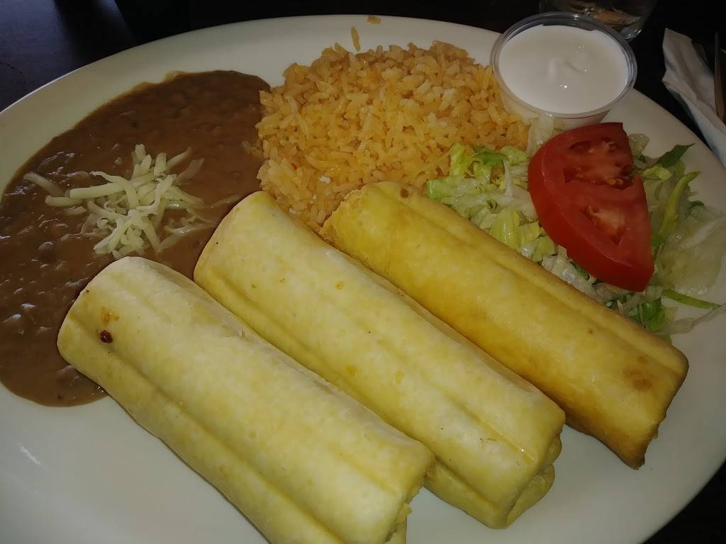 Las Fajitas | restaurant | 10114 W Greenfield Ave, Milwaukee, WI 53214, USA | 4142581451 OR +1 414-258-1451