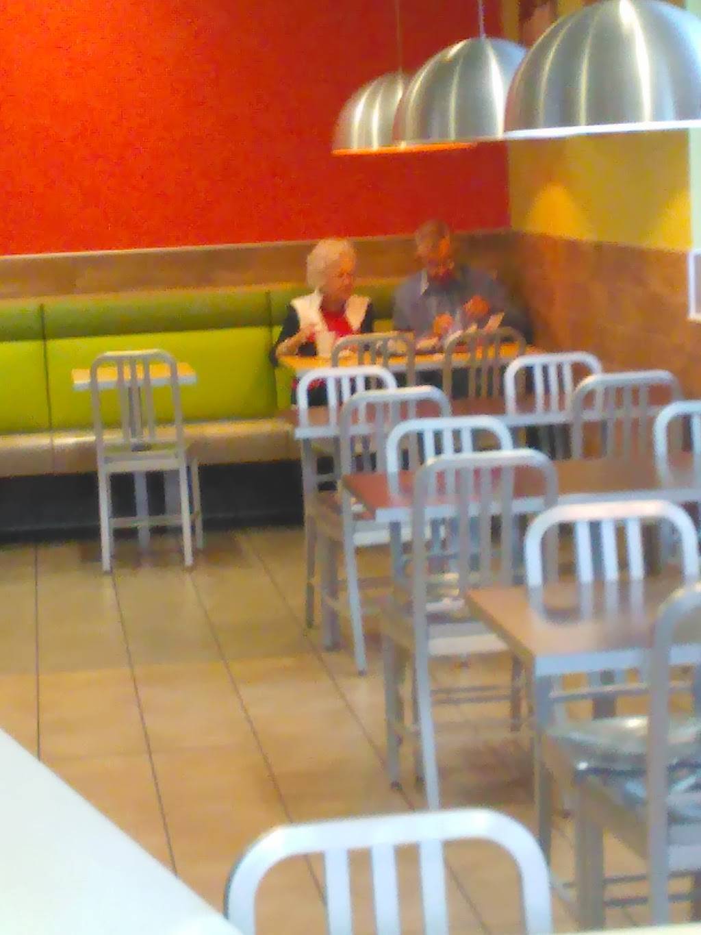 McDonalds | cafe | 4101 B Highway 412 South, Bells, TN 38006, USA | 7316636118 OR +1 731-663-6118