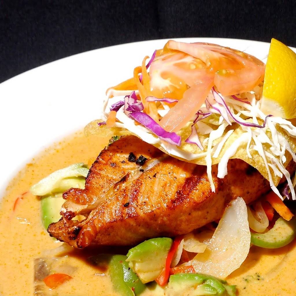 Thai Tinas | restaurant | 600 Commerce St, Fort Worth, TX 76102, USA | 8173320088 OR +1 817-332-0088