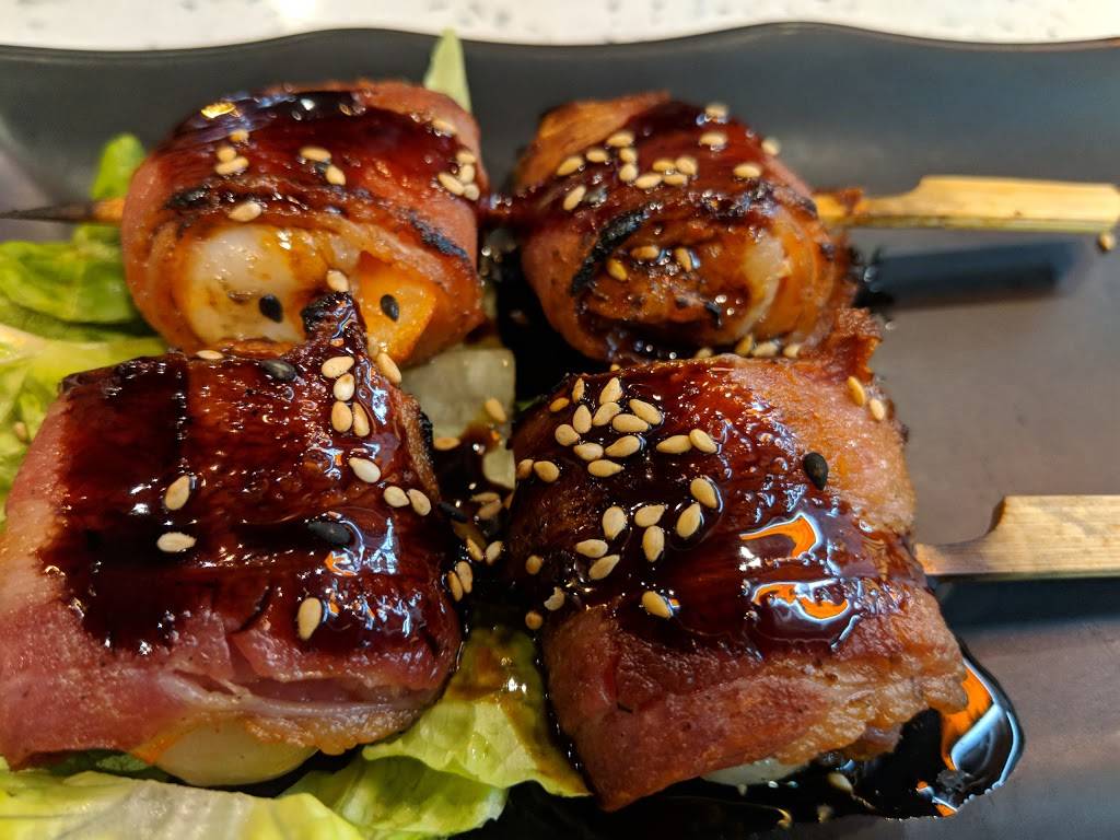 Sushi + Rotary Sushi Bar | restaurant | 3219 N Broadway, Chicago, IL 60657, USA | 8728020980 OR +1 872-802-0980