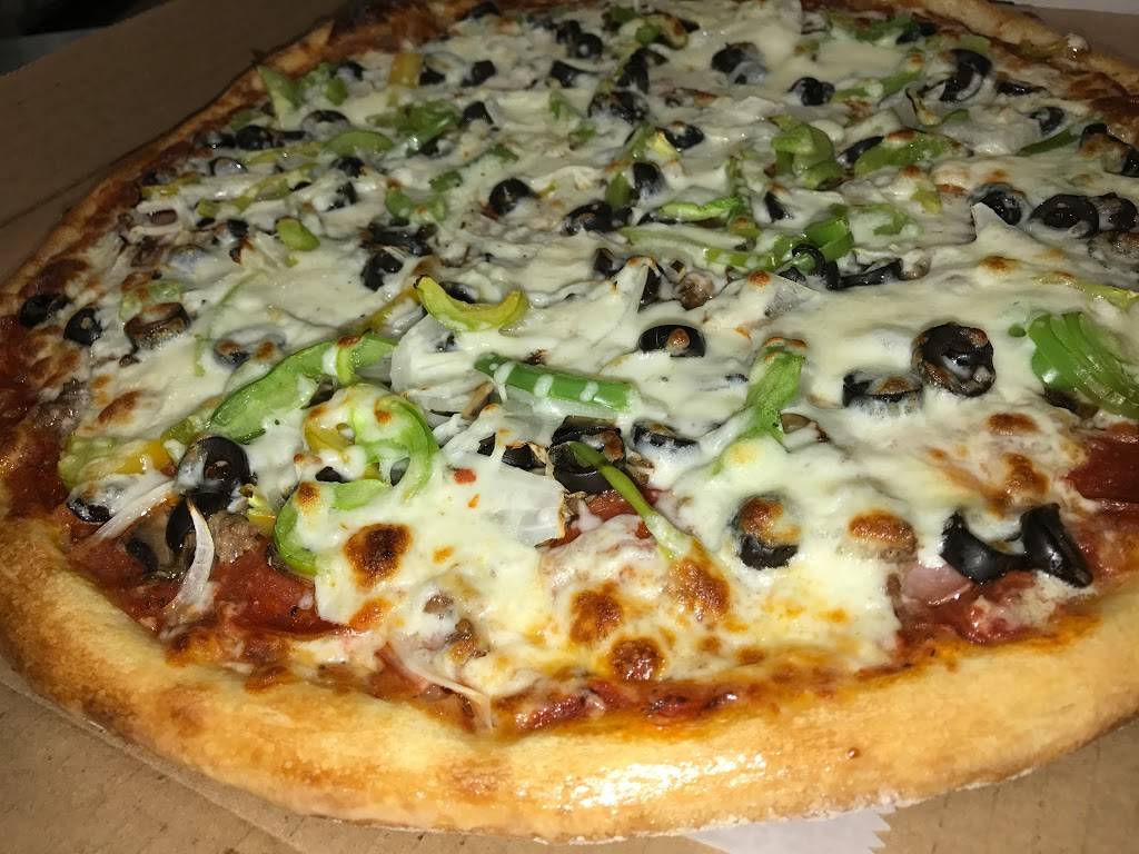 Flight Deck Pizza | restaurant | 832 W International Airport Rd, Anchorage, AK 99518, USA | 9075610077 OR +1 907-561-0077