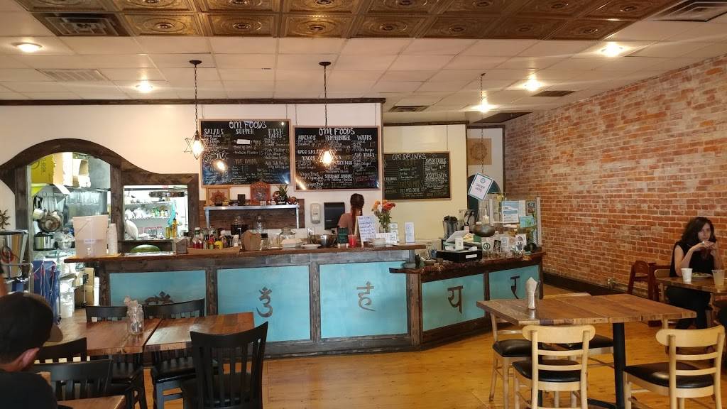 OM Foods | restaurant | 142 Broadway St, Chico, CA 95928, USA | 5309655263 OR +1 530-965-5263