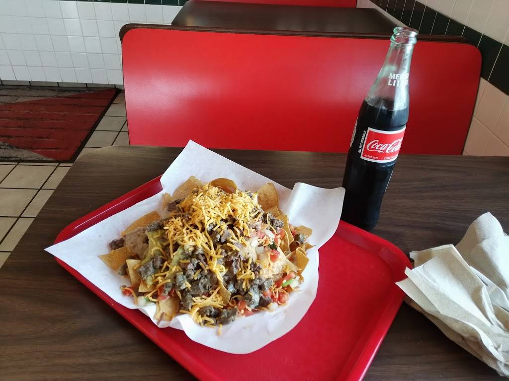 Renes Restaurant | restaurant | 677 N Eisenhower, Wichita, KS 67212, USA | 3169450991 OR +1 316-945-0991