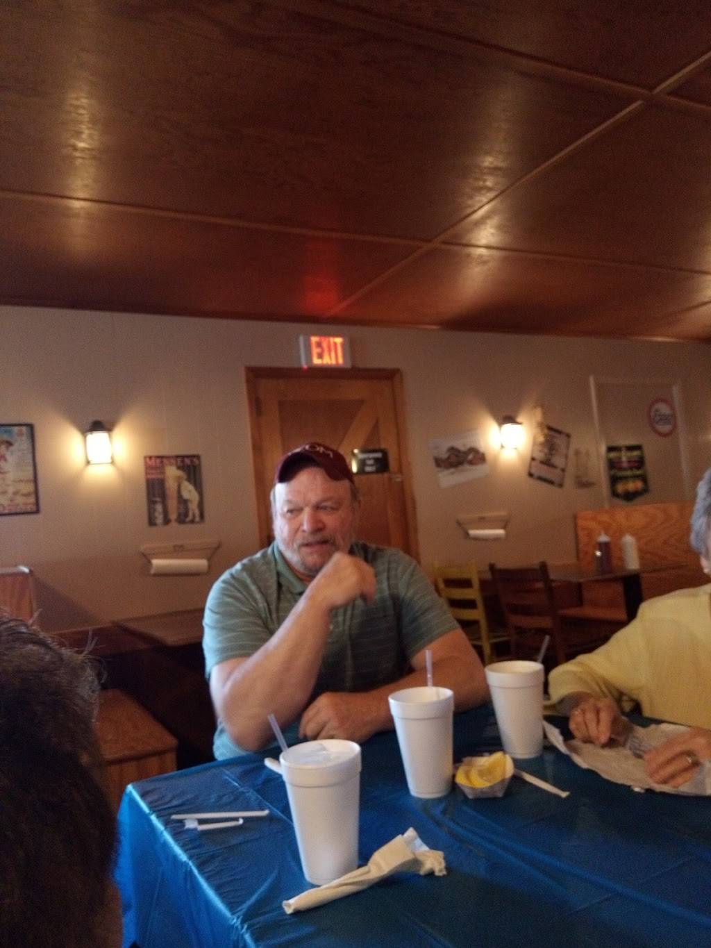 Wagon Wheel Fish Camp | restaurant | 9260, 115 Wagon Wheel Rd, Cowpens, SC 29330, USA | 8644636531 OR +1 864-463-6531