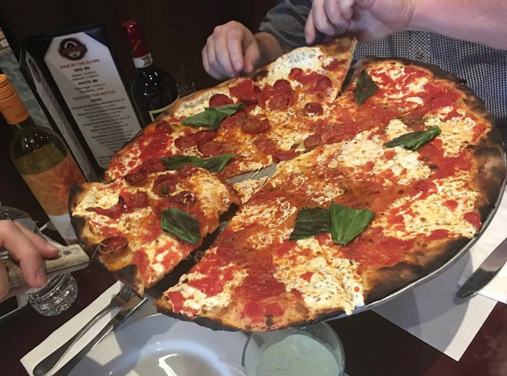 Massas Pizzeria | restaurant | 80 Gerard St, Huntington, NY 11743, USA | 6319233473 OR +1 631-923-3473