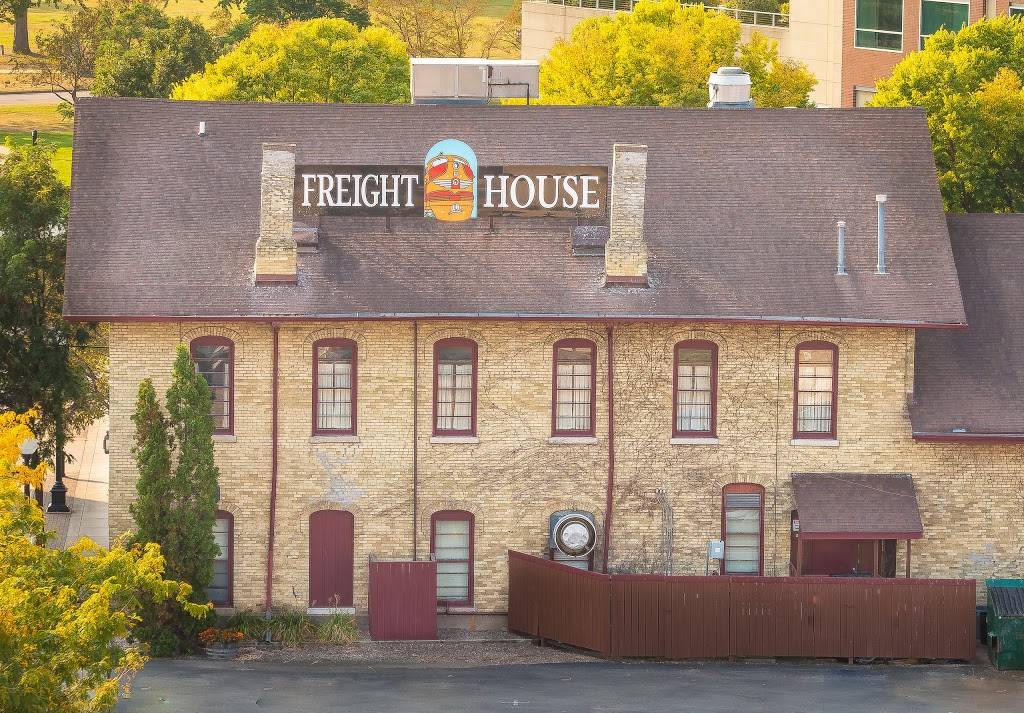 The Freighthouse Restaurant | restaurant | 107 Vine St, La Crosse, WI 54601, USA | 6087846211 OR +1 608-784-6211