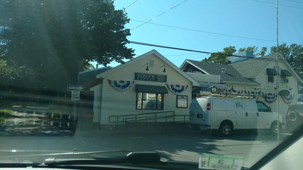 Tonys Market | restaurant | 119 Dukes County Ave, Oak Bluffs, MA 02557, USA | 5086934799 OR +1 508-693-4799