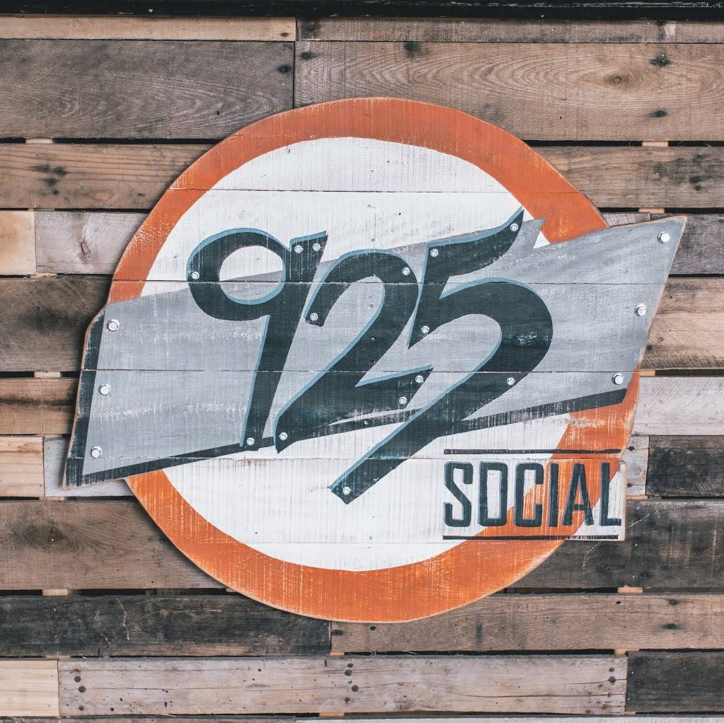 925 Social | restaurant | 925 N Lapeer Rd Suite 193, Oxford, MI 48371, USA | 2483284887 OR +1 248-328-4887