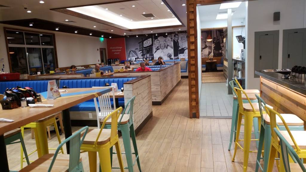 IHOP | restaurant | 3269 Koapaka St, Honolulu, HI 96819, USA | 8084921321 OR +1 808-492-1321