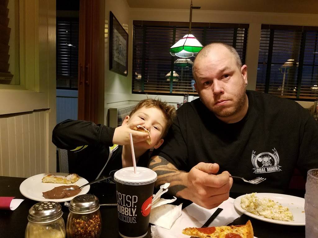 Pizza Hut | meal takeaway | 1606 W Broadway St, Princeton, IN 47670, USA | 8123858831 OR +1 812-385-8831