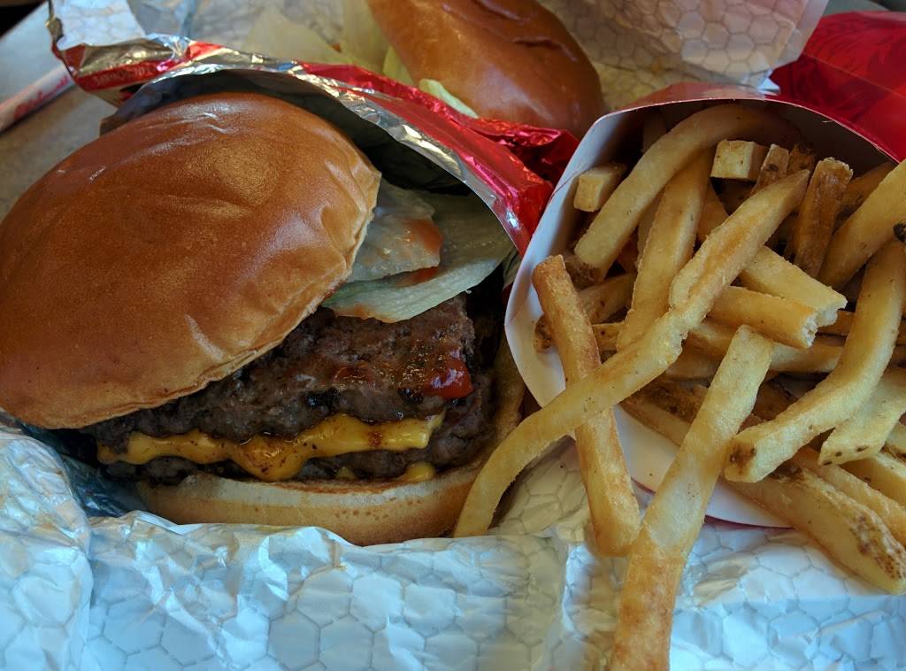 Wendys | restaurant | 1133 N 9th St, Stroudsburg, PA 18360, USA | 5704245800 OR +1 570-424-5800