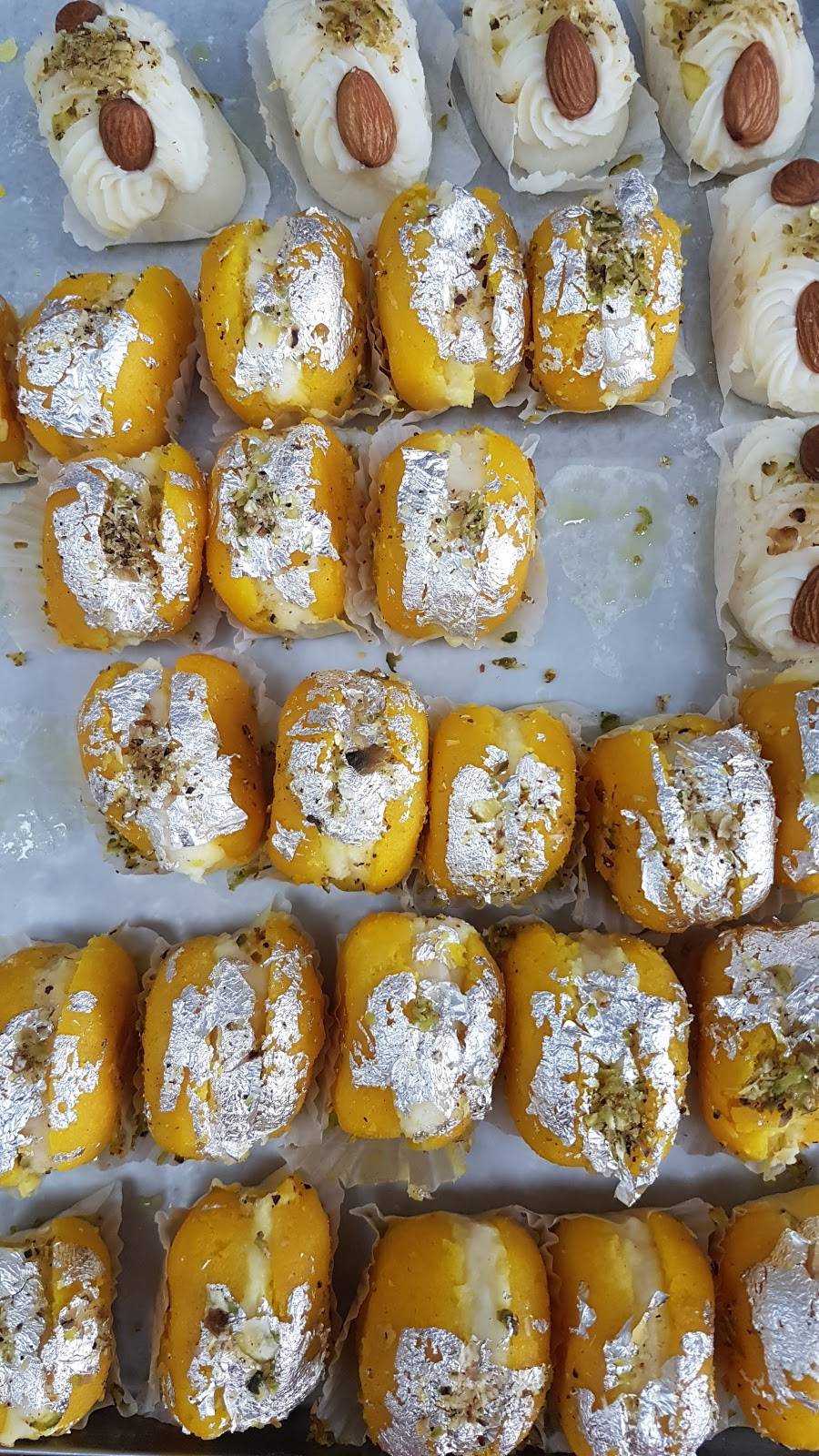 Mehak Sweets & Restaurant | restaurant | 10725 McLaughlin Rd, Brampton, ON L7A 3E5, Canada | 9054504646 OR +1 905-450-4646