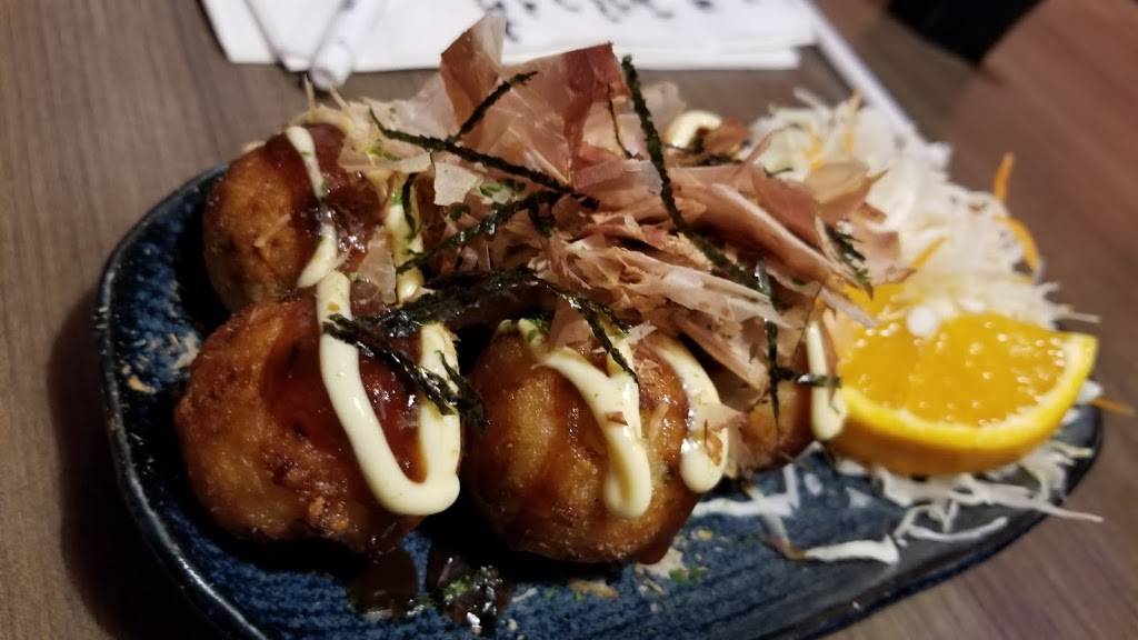 Tomo Sushi & Karaoke | restaurant | 2959 E Big Beaver Rd, Troy, MI 48083, USA | 2488172454 OR +1 248-817-2454