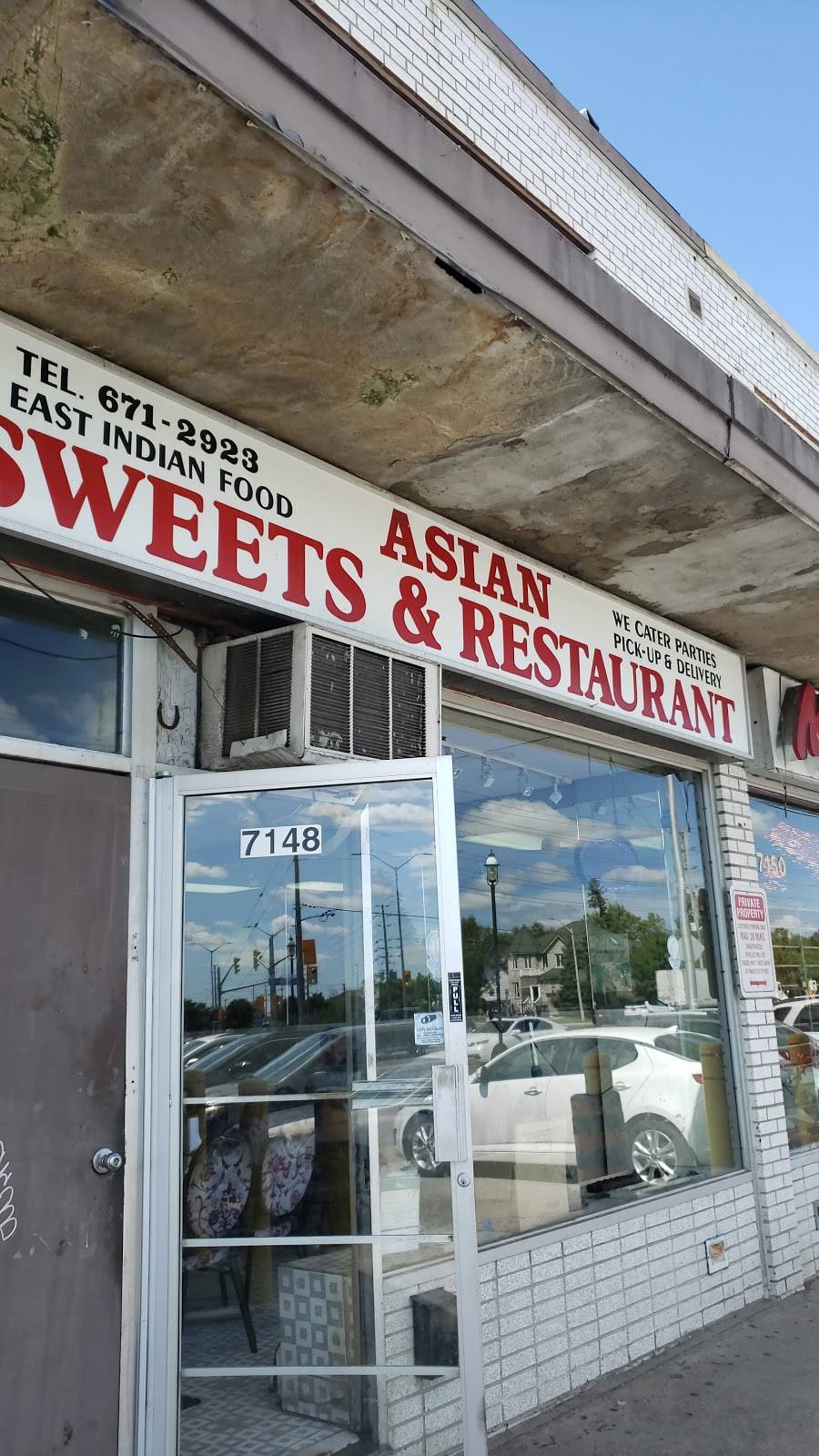Asian Sweets & Restaurant | restaurant | 7148 Airport Rd, Mississauga, ON L4T 2H1, Canada | 9056712923 OR +1 905-671-2923