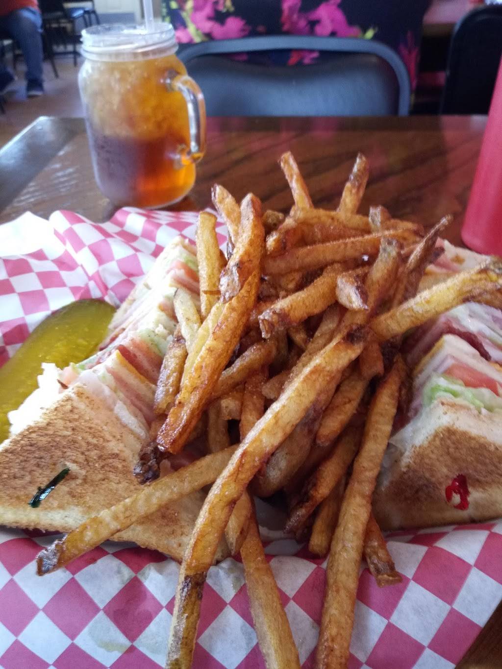 Crawfords Barnyard | restaurant | Cowpens, SC 29330, USA | 8644633939 OR +1 864-463-3939