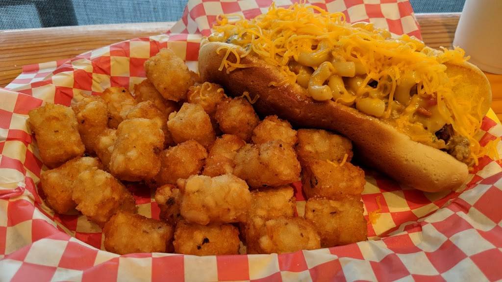 Diamond Dawgs | restaurant | 753 Asp Ave, Norman, OK 73069, USA | 4053643294 OR +1 405-364-3294