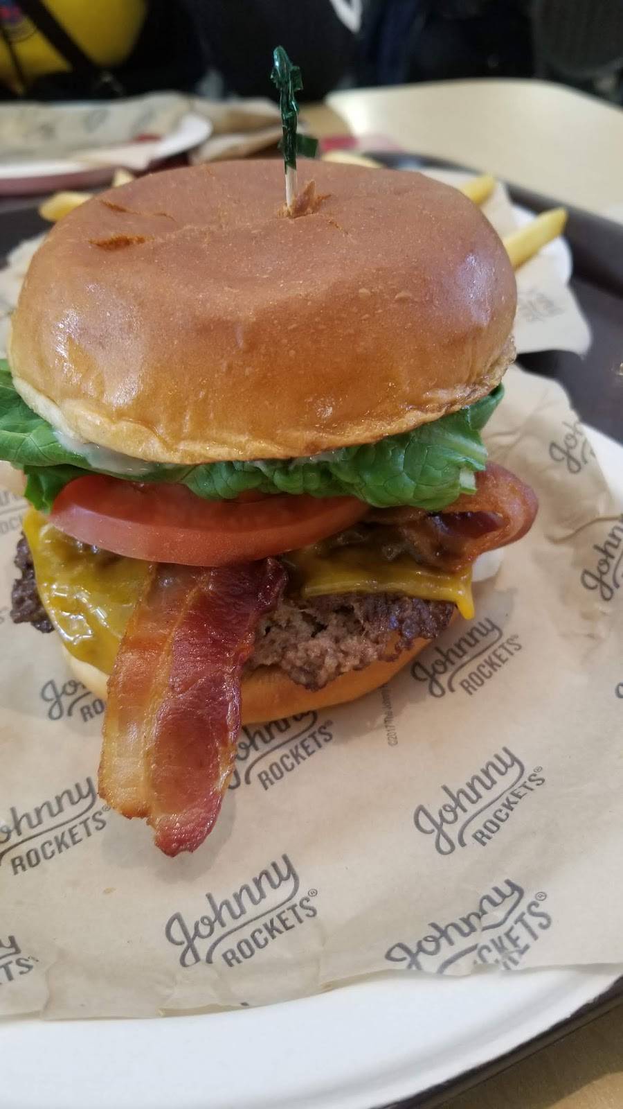 Johnny Rockets | restaurant | 2774 Livermore Outlets Dr, Livermore, CA 94551, USA | 9252928231 OR +1 925-292-8231