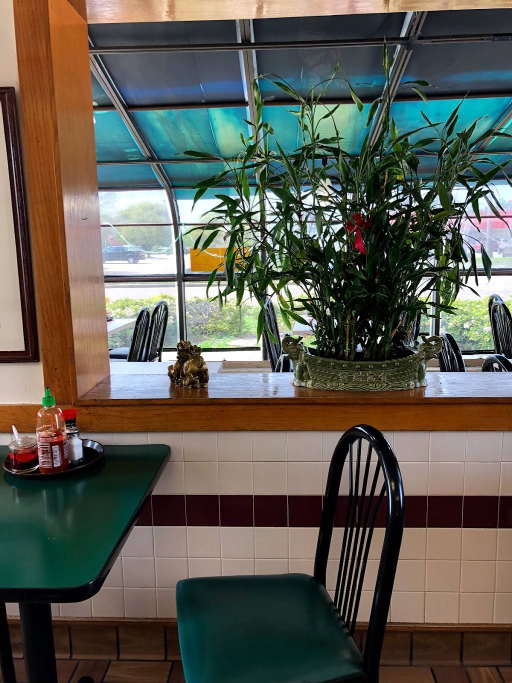 New Wok Chinese Cafe | restaurant | 2330 Gessner Rd, Houston, TX 77080, USA | 7134648837 OR +1 713-464-8837