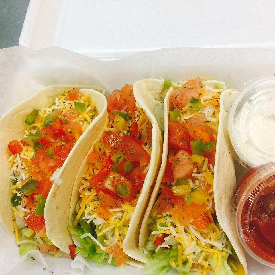 Engels Sports Bar & Grille | restaurant | 4030 Mayfield Rd, South Euclid, OH 44121, USA | 2163819100 OR +1 216-381-9100