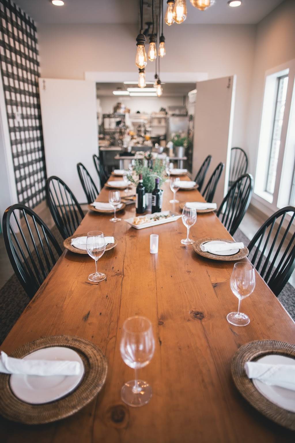 The Inn Kitchen - Farmhouse Bistro | restaurant | 560 S Water St, Marine City, MI 48039, USA | 8106765200 OR +1 810-676-5200