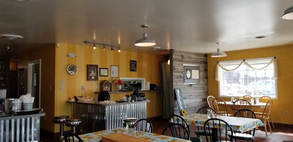 Geraldines Kitchen | restaurant | 402 Wall St, Jeffersonville, IN 47130, USA | 8129247707 OR +1 812-924-7707